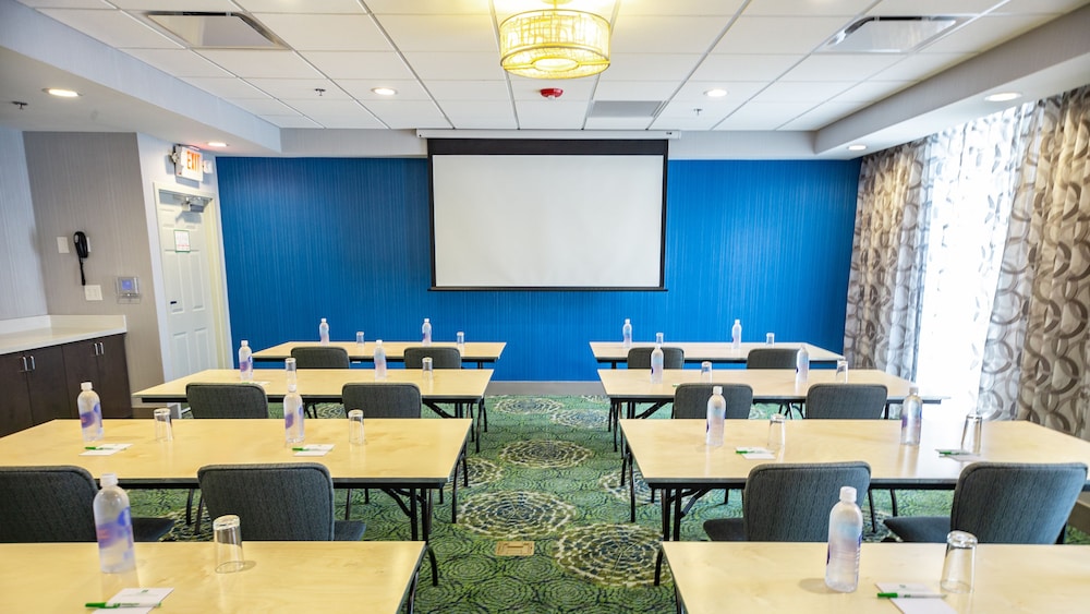 Holiday Inn Knoxville N Merchant Drive by IHG - photo 30