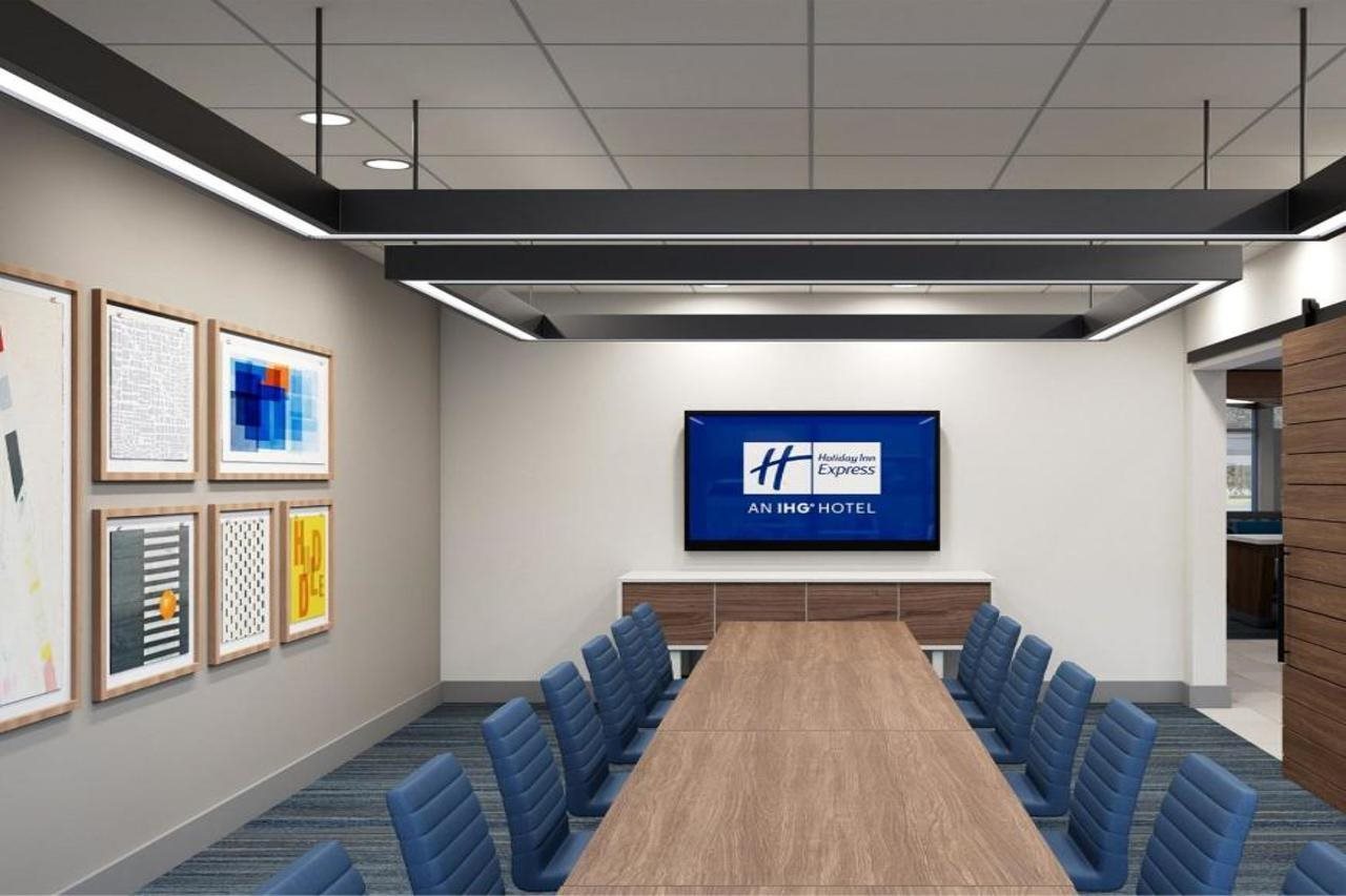 Holiday Inn Express Redding North by IHG - photo 9