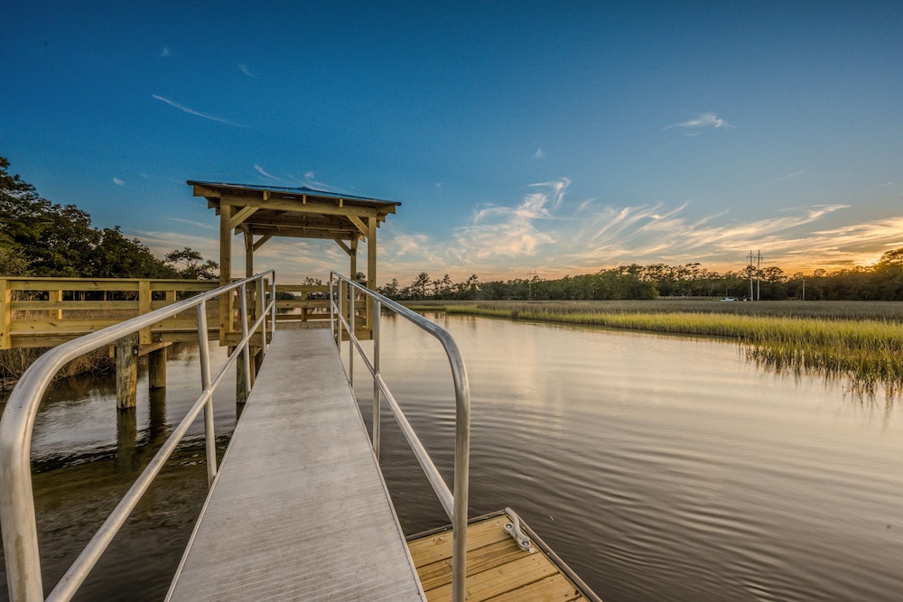 Creekside Lands Inn - photo 27