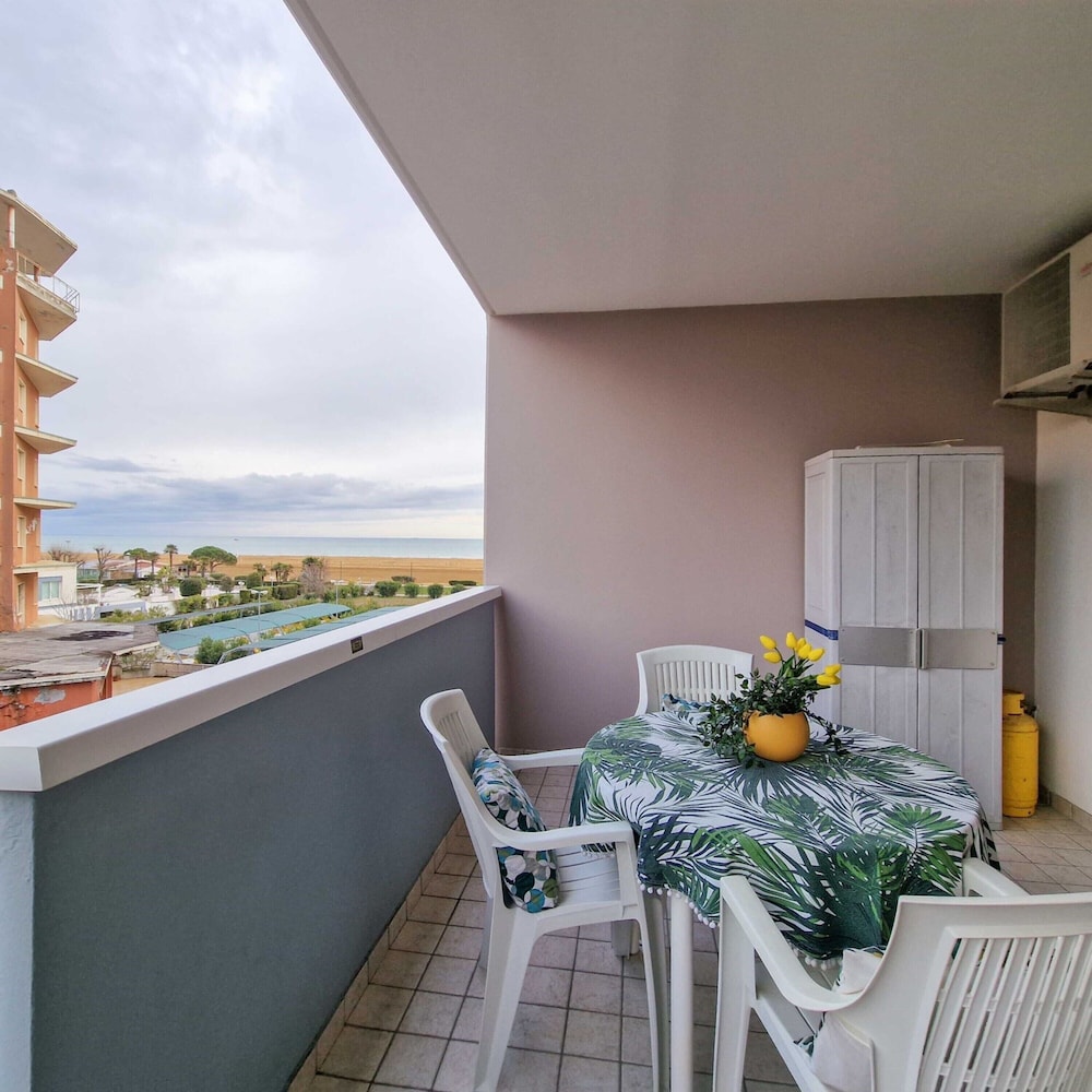 Comfortable Apartment With a Shared Pool beahost — 4-Star Luxury Hotel in San Michele Al Tagliamento, Italy
