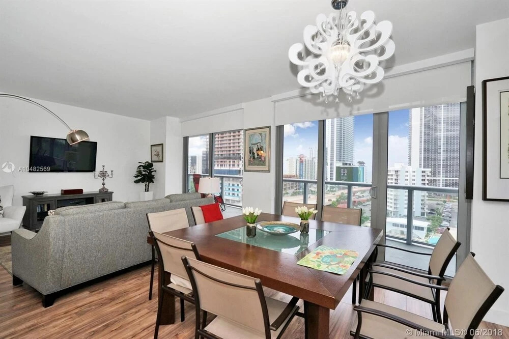 Incredible Bay View 3 Bed Private Floor Apt 1101 BW Resort Miami FL - photo 4