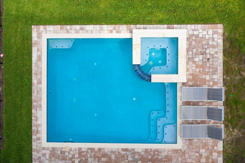Luxurious 5Bd Single Family w Pool&Jacuzzi @Encore Resort 7432 - photo 41