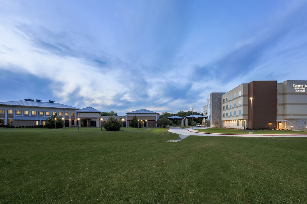 Fairfield Inn & Suites by Marriott Decatur at Decatur Conference Center - photo 26