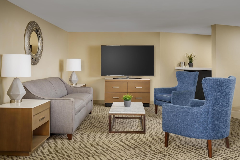 DoubleTree by Hilton Orlando Airport - photo 22