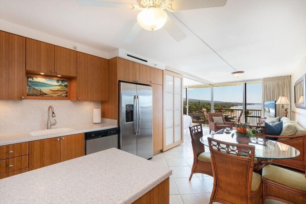 Mana Kai Maui Resort #812c 2 Bedroom Condo by RedAwning - photo 9