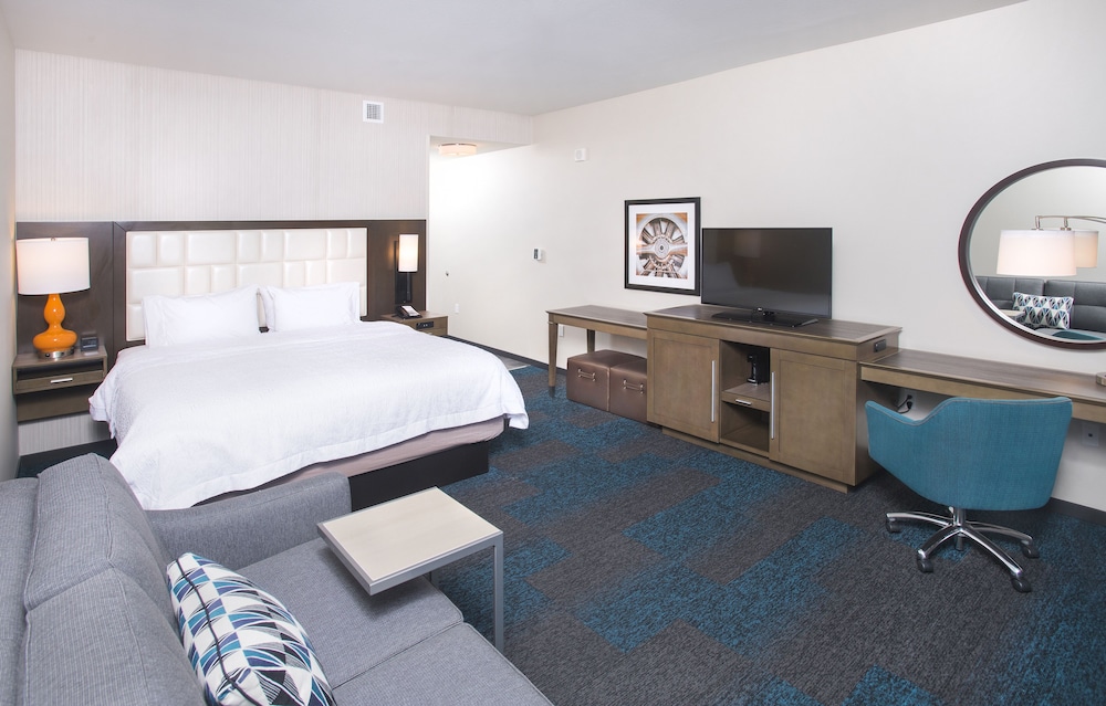 Hampton Inn & Suites LAX El Segundo - photo 16