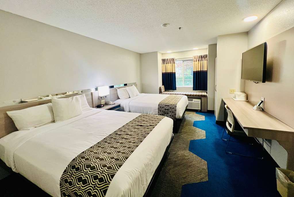 Microtel Inn by Wyndham Georgetown - photo 22