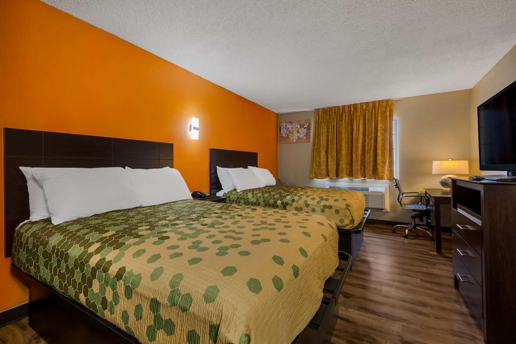 EconoLodge San Antonio Seaworld Medical Center - photo 10