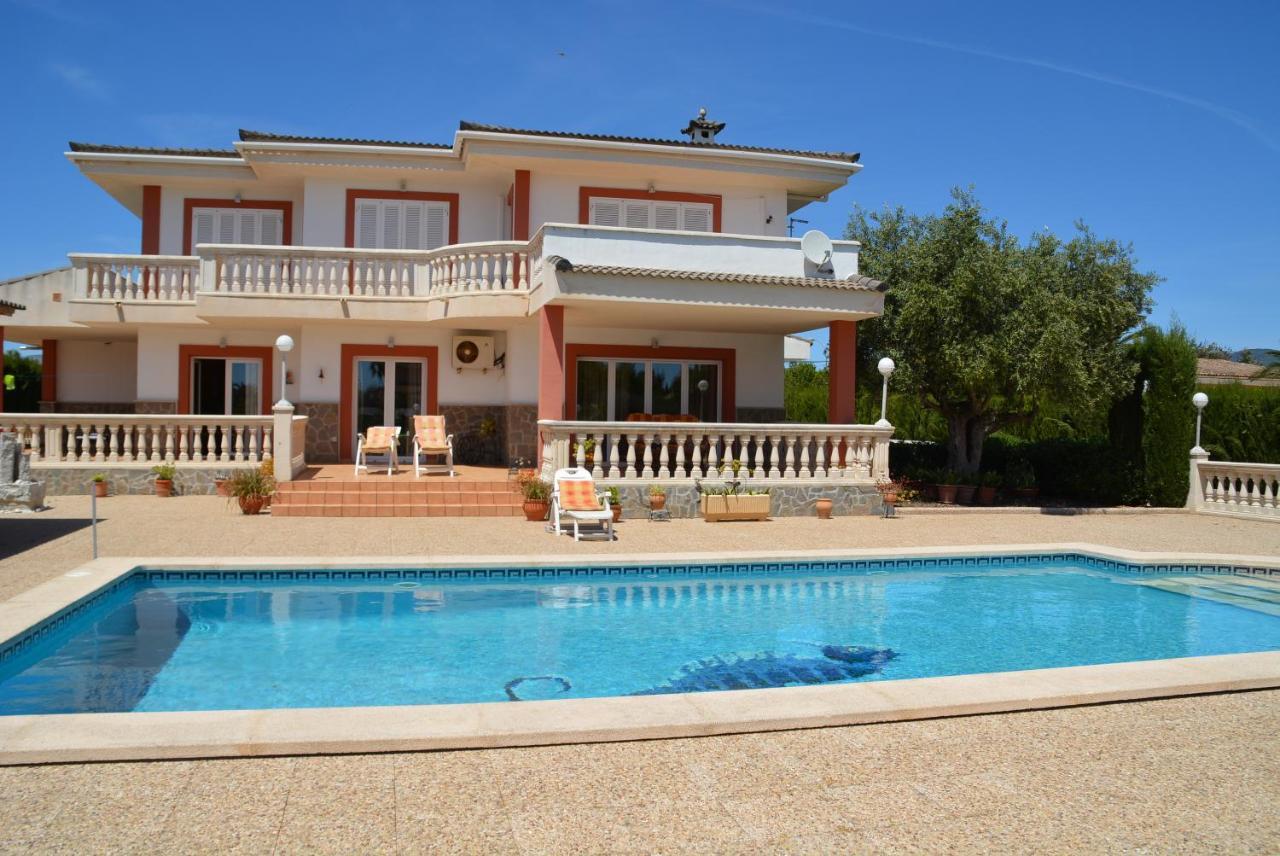 Villa Velo — 4-Star Luxury Hotel in Marratxi, Spain