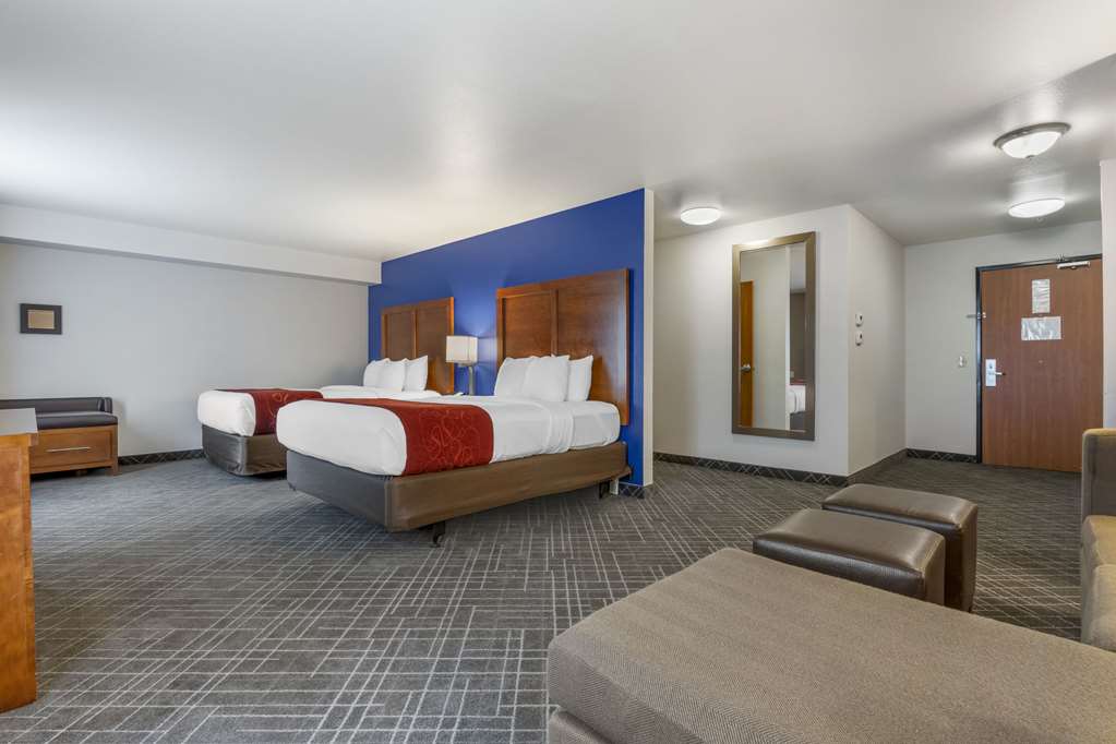 Comfort Suites Redding Shasta Lake - photo 9