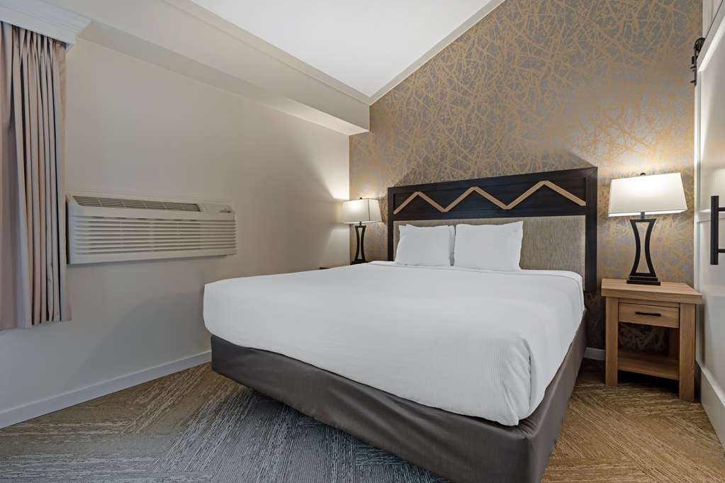 Best Western Plus Inn At The Vines - photo 17