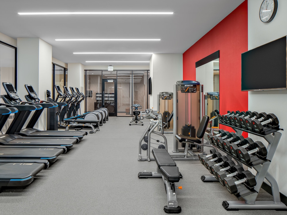 Hampton Inn Chicago McCormick Place - photo 27