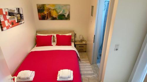 Patras Port apartment — 4-Star Luxury Hotel in Patra, Greece