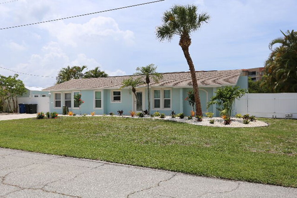 44 Fairview Blvd - photo 25