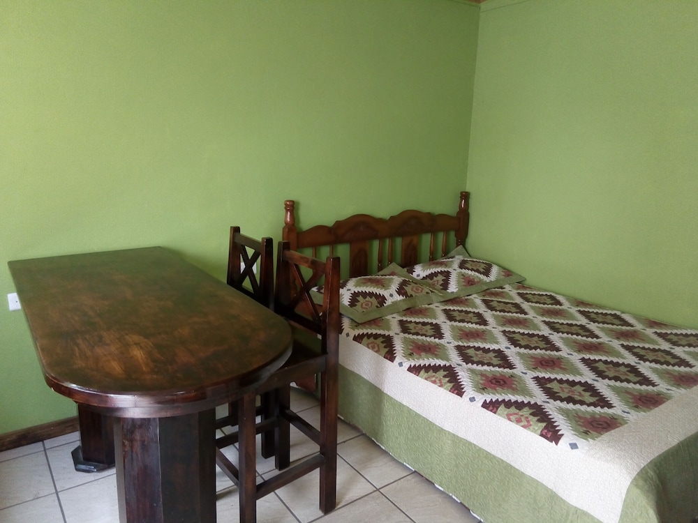 Departamento Norte y Sur in Monteverde, Costa Rica