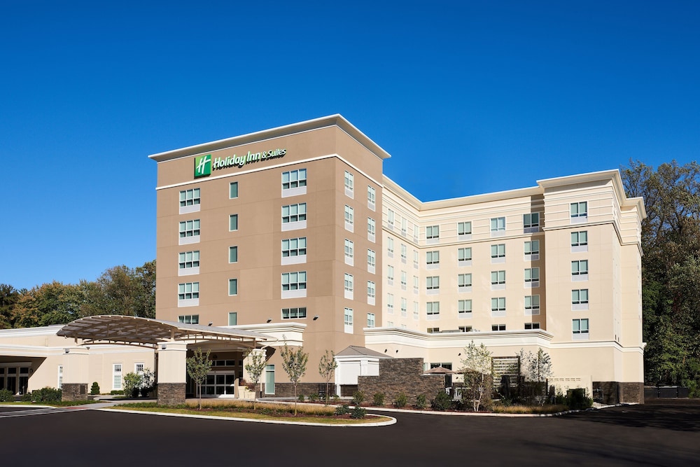 Holiday Inn and Suites Philadelphia W Drexel Hill - featured photo