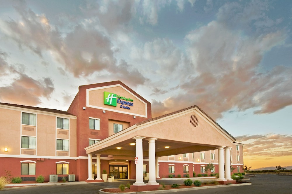 Holiday Inn Express & Suites Willcox an IHG Hotel - featured photo