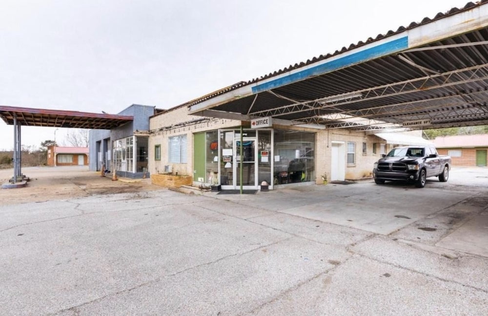 OYO Hotel Holly Springs MS - featured photo