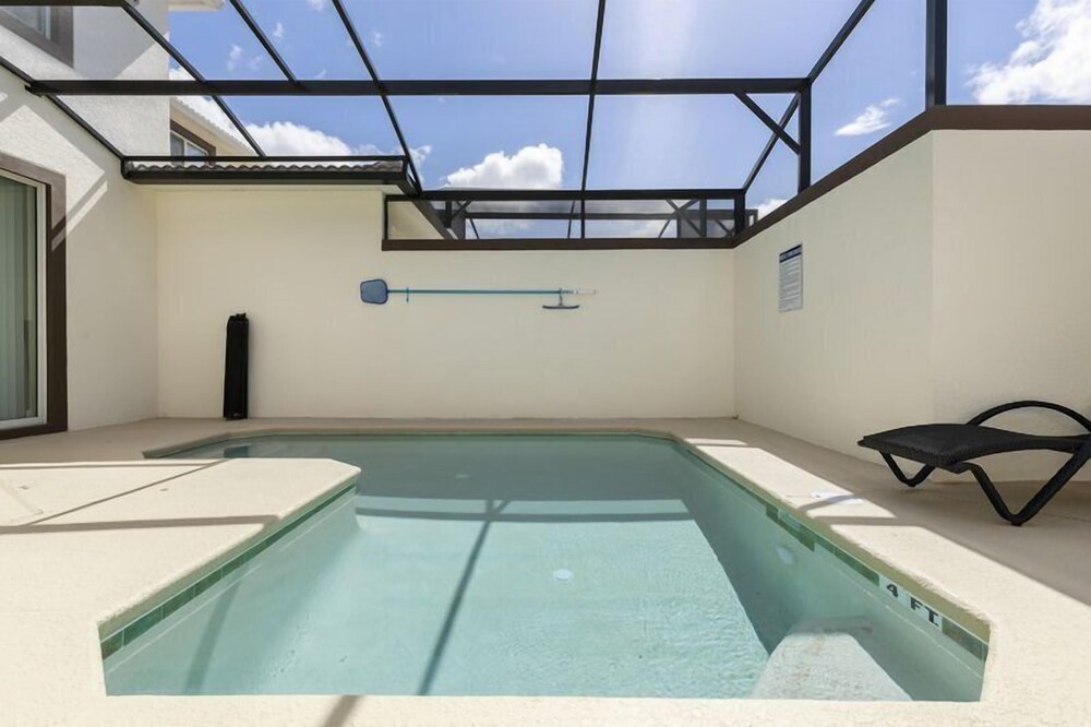 ChampionsGate 4BR Townhome Davenport - photo 18