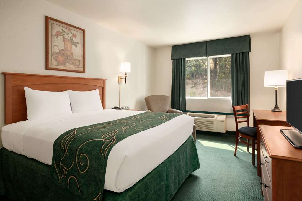 Travelodge by Wyndham Dunsmuir - photo 10