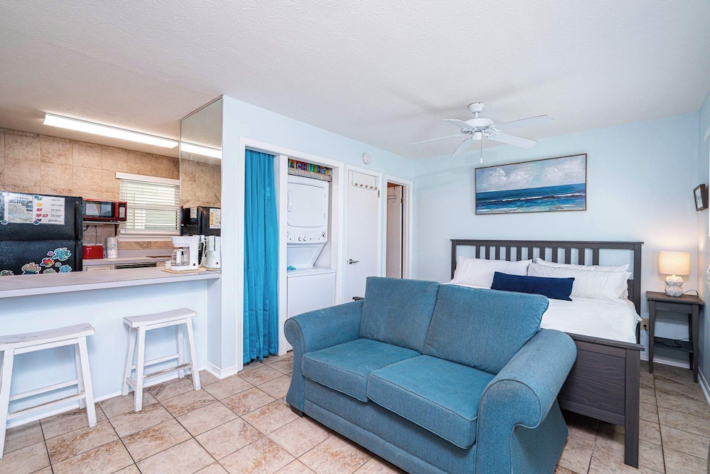 The Turtle Nest Resort Condo w Pool - photo 9
