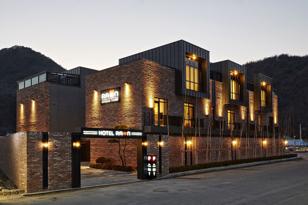 Raon Hotel in Cheonan, South Korea