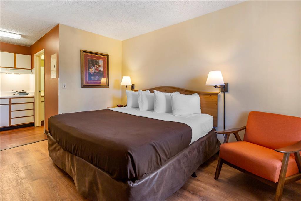 Suburban Studios Albuquerque Uptown - photo 15