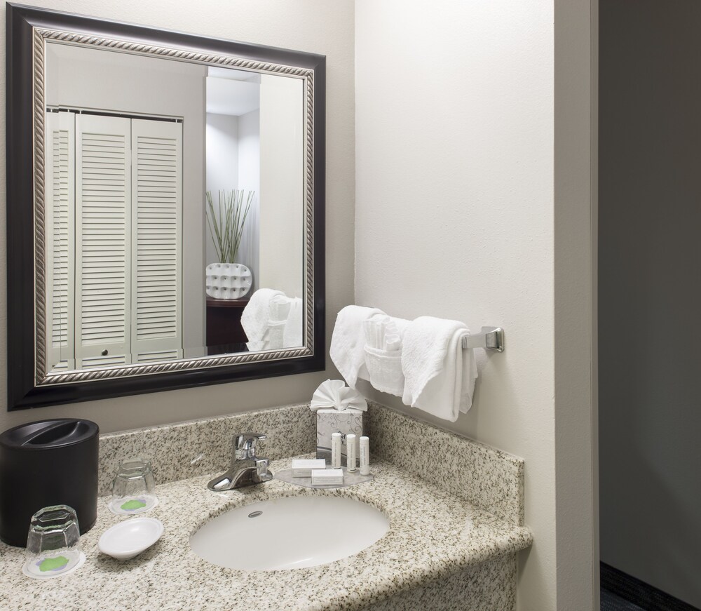 Courtyard by Marriott Brownsville - photo 29