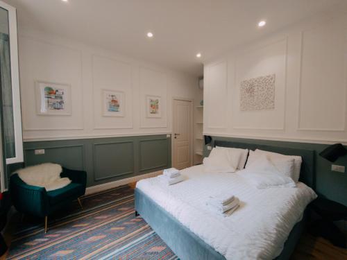 Luxury Apt Milan city center metro rossa Porta Venezia — 4-Star Luxury Hotel in Milan, Italy