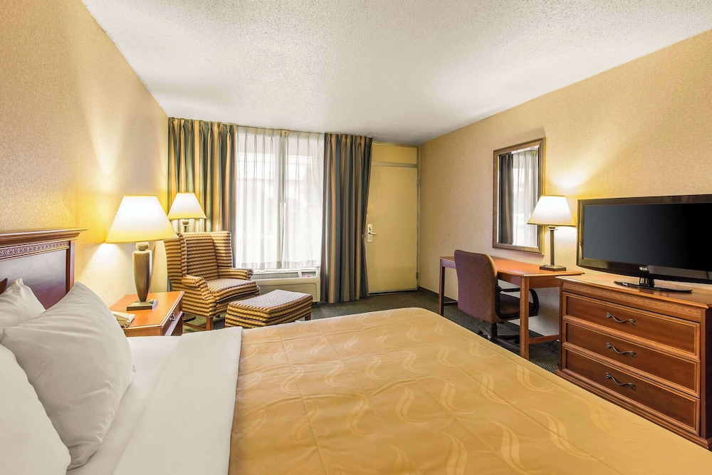 Quality Inn & Suites McDonough South I 75 - photo 9