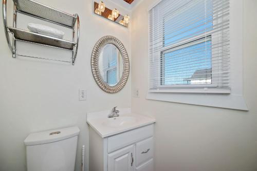 A Beach Music Paradise by Oak Island Accommodations - photo 45