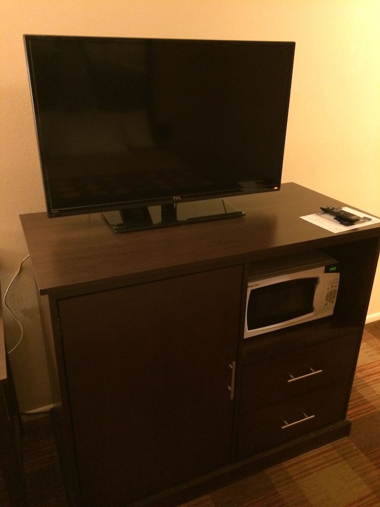 Super 8 by Wyndham Idaho Falls - photo 5