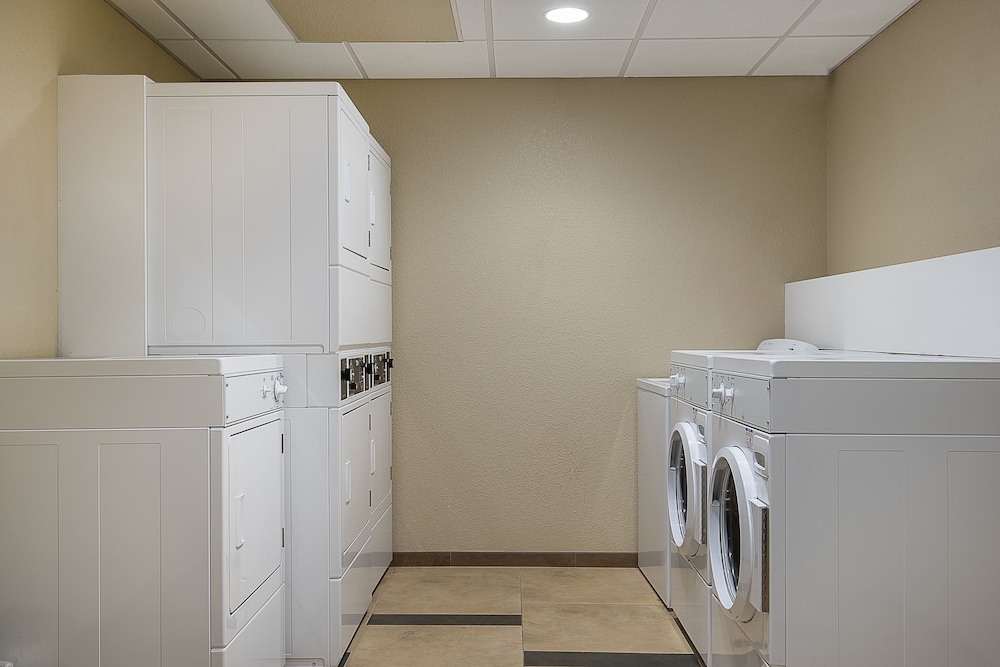 Candlewood Suites Bloomington by IHG - photo 21