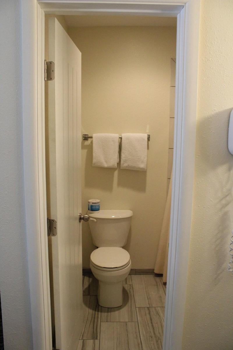 American Travel Inn - photo 9