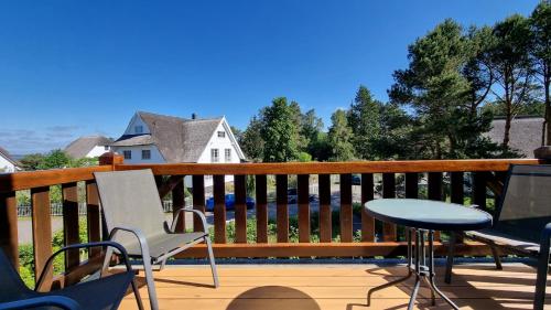 Fewo Heinke im Reetdachhaus Fewo cc — 4-Star Luxury Hotel in Loddin, Germany