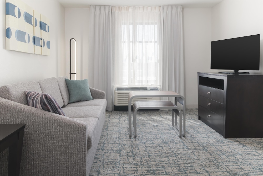 Homewood Suites by Hilton Wauwatosa Milwaukee - photo 23