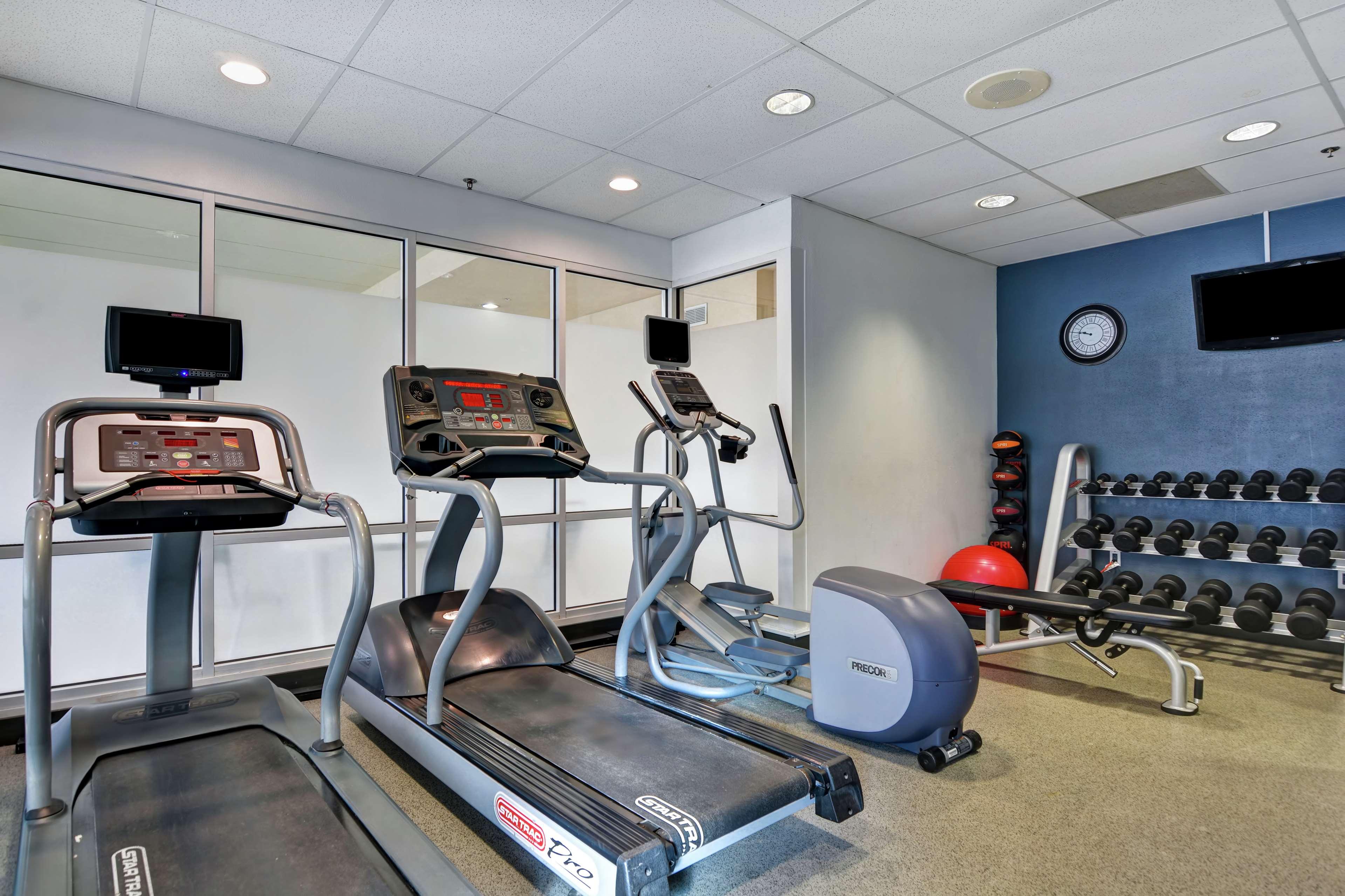 Hilton Garden Inn Appleton Kimberly - photo 27