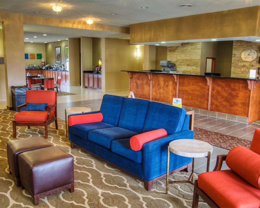 Comfort Suites Plymouth near US 30 - photo 6