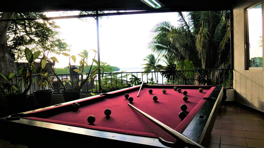 Casa Rinconsito Miramar — 4-Star Luxury Hotel in Santa Cruz, Mexico