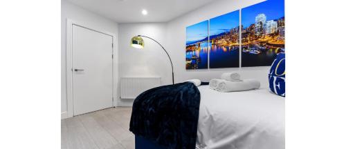 Comfortable and Stylish 1 BR flat Sleeps 2 — 4-Star Luxury Hotel in London, United Kingdom