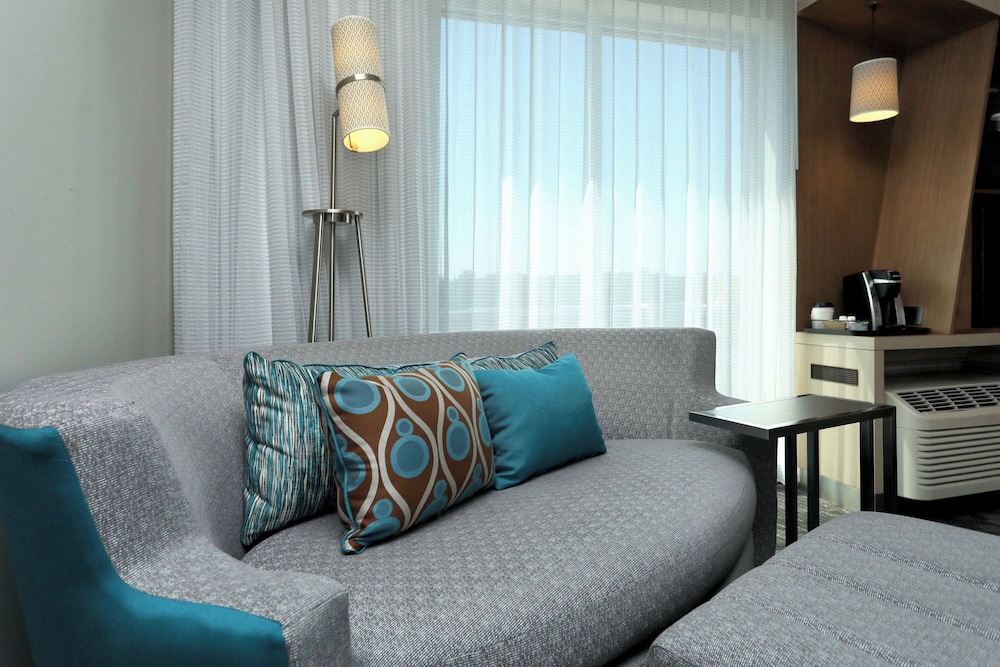 Courtyard by Marriott North Brunswick - photo 11