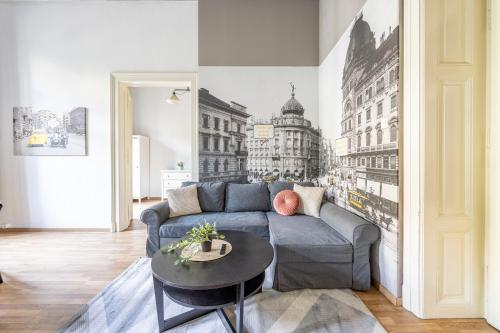 Cozy & Nostalgic Budapest Style Apartment in the Center — 4-Star Luxury Hotel in Budapest, Hungary
