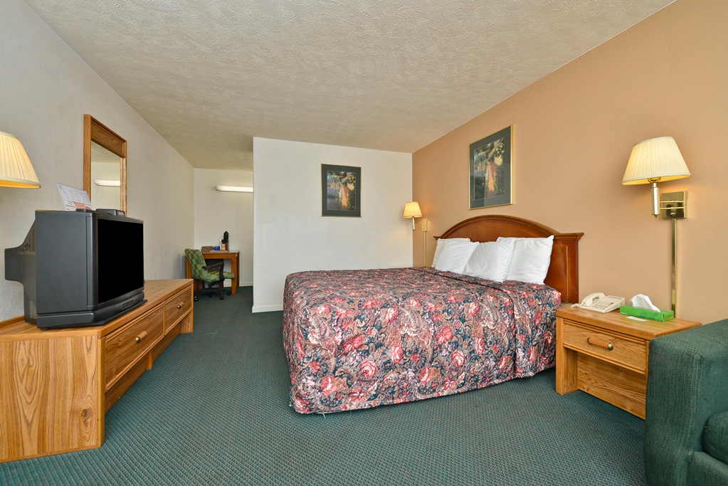 Americas Best Value Inn Marion IL - photo 8