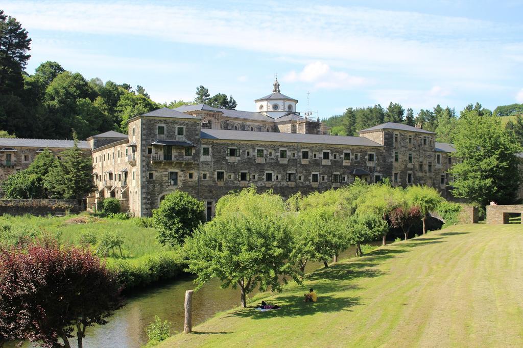 Villa Albaredo — 4-Star Luxury Hotel in Guntin, Spain