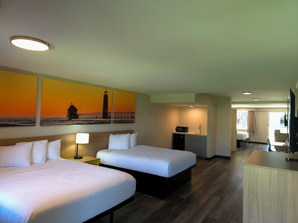 Days Inn & Suites by Wyndham Port Huron - photo 23