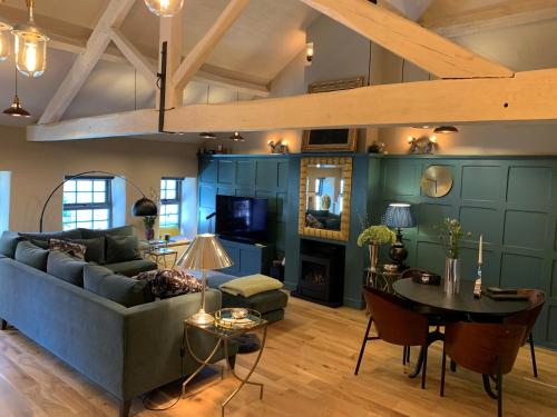 Stownes — 4-Star Luxury Hotel in Stow On The Wold, United Kingdom