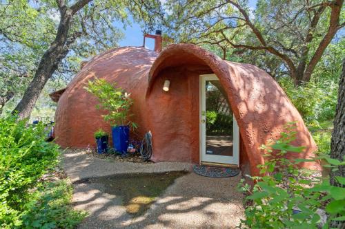 Magical Austin Hobbit House — 4-Star Luxury Hotel in Austin, United States