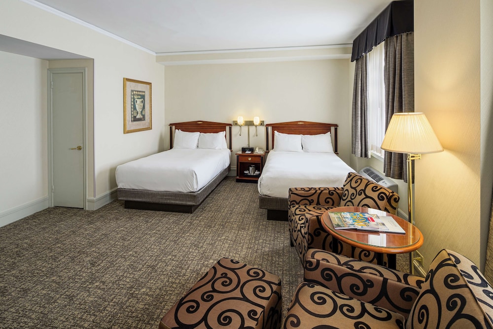 Hilton Cincinnati Netherland Plaza - photo 13