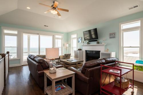 The Salty Dog by Oak Island Accommodations - photo 35