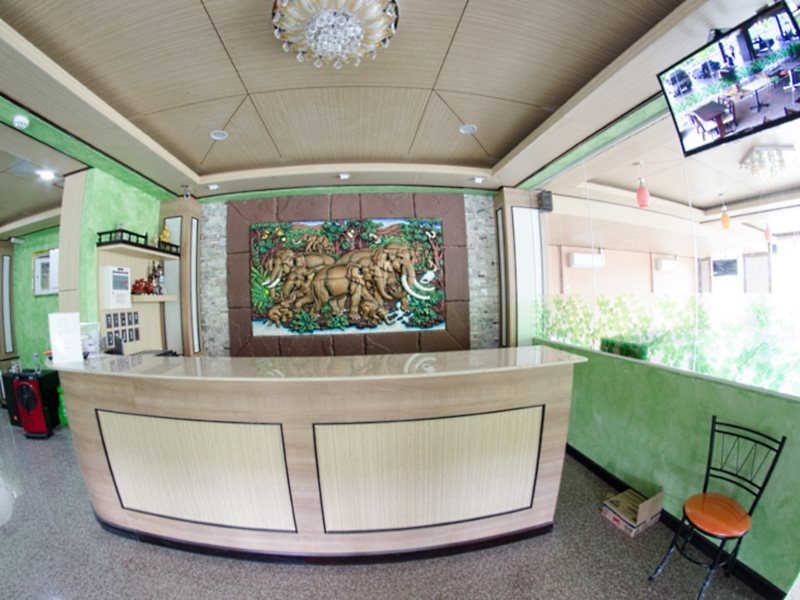 Me Suk Grand Hotel pet-friendly hotel Nakhon Si Thammarat